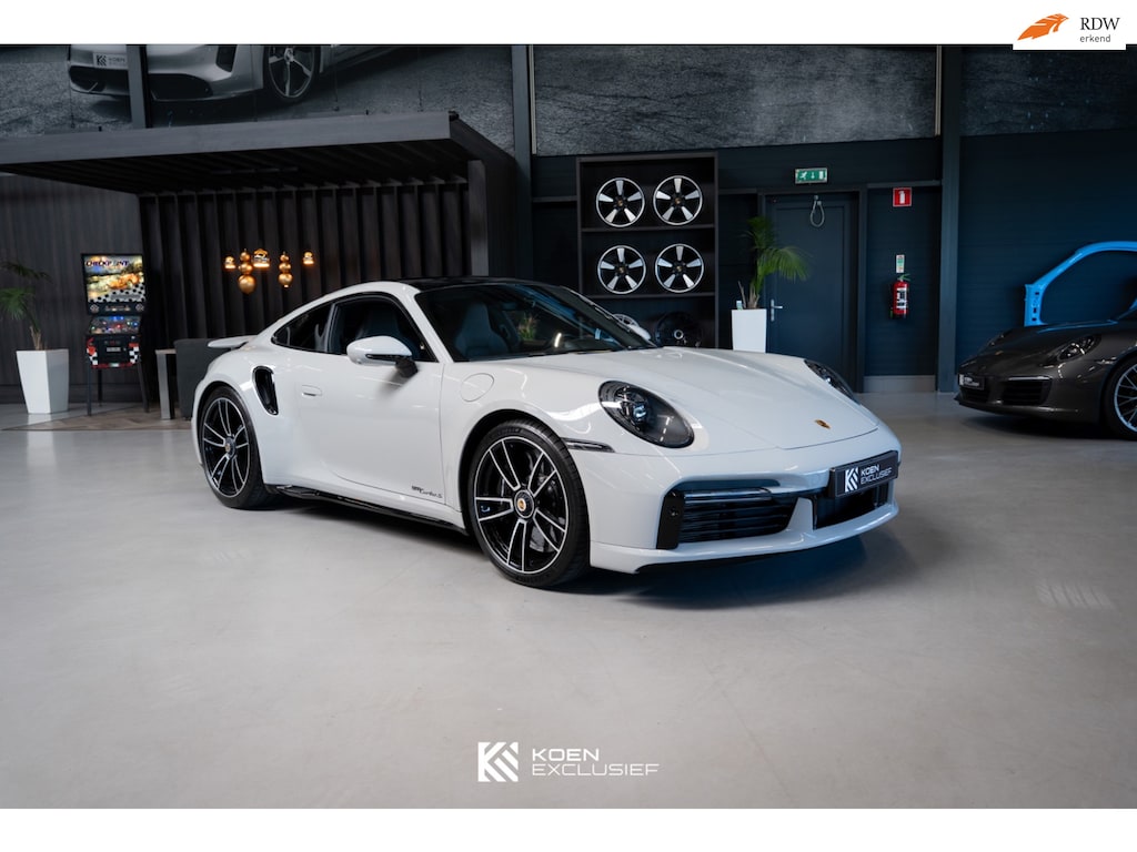 Porsche 992 911 3.8 Turbo S (2023, NL) 33.375km, lift vooras, natuurleder (930-stijl), sportuitlaat, schuifdak