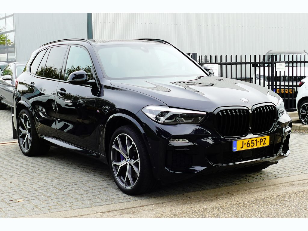 BMW X5 xDrive40i 340pk High Executive. Panodak, Lucht Vering, 21"LMV, 360 Camera, HUD