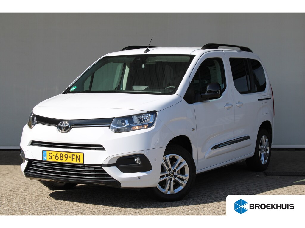 Toyota PROACE CITY Verso 1.2 Turbo Active | 5-persoons | Dubbele schuifdeur | Navigatie | Camera | Climate control |