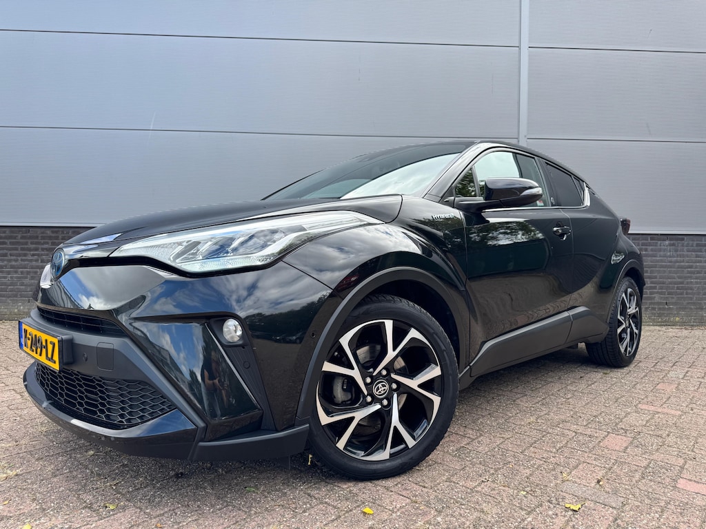 Toyota C-HR / C-HR+ 2.0 Hybrid Dynamic Limited Stoel & Stuur verwarming