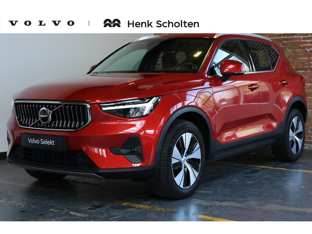 Volvo XC40 T5 Recharge Plus Bright | Harman Kardon Premium Audio | Lederen Bekleding | Stoelverwarming | Parkeersensoren voor + achter | Parkeercamera | Navigatie | Adaptive Cruise Control |