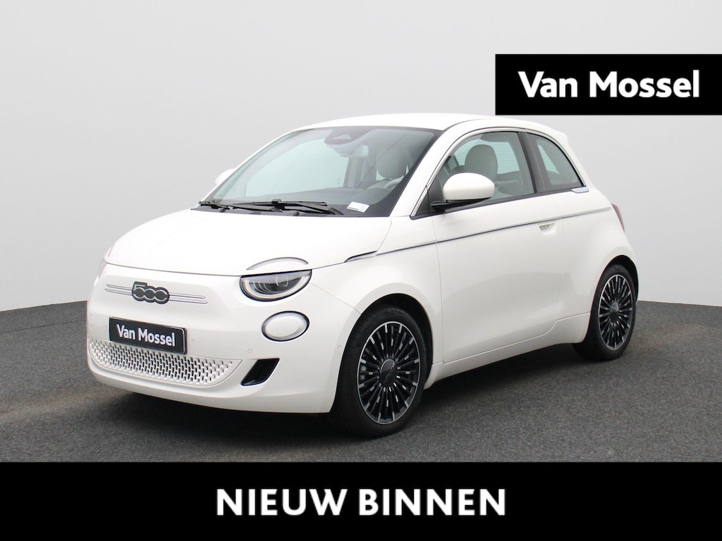Fiat 500e 42 kWh La Prima by Bocelli | LEDER | NAVIGATIE | CAMERA | ADAPTIEF CRUISECONTROL | KEYLESS | LMV | DIGITAAL DASHBOARD |