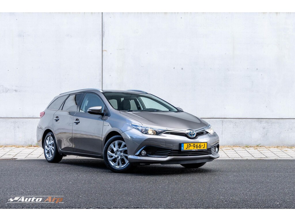Toyota Auris Touring Sports 1.8 Hybrid Trend