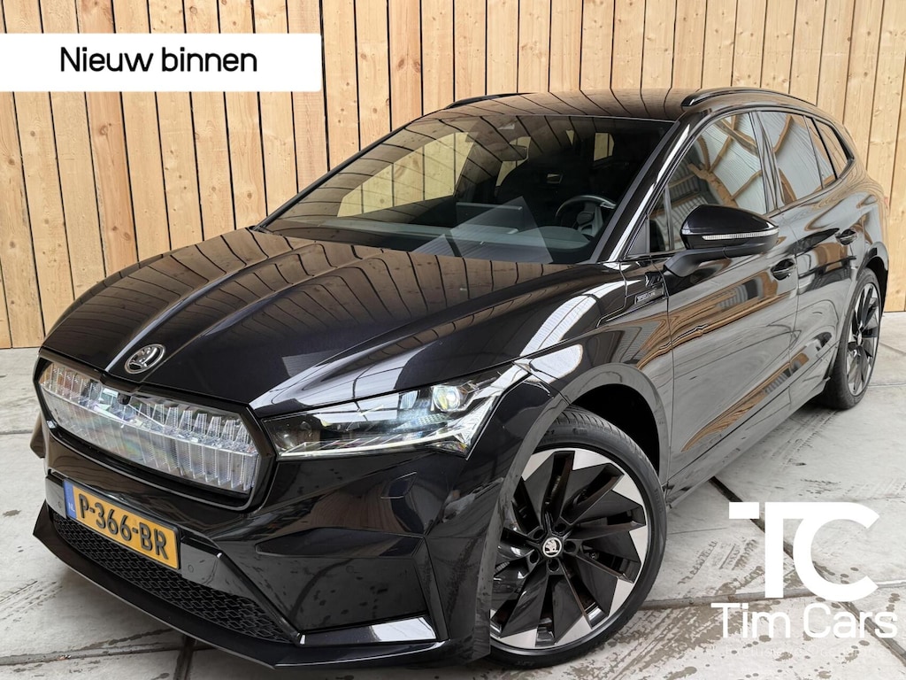Skoda Enyaq iV 80 Sportline SoH 95,97% | Crystal Face | Apple CarPlay/Android Auto | Adaptieve cruise control | Climate control | 21 inch lichtmetalen velgen | LED koplampen | Navigatiesysteem | Rondomzicht camera | Stuurverwarming