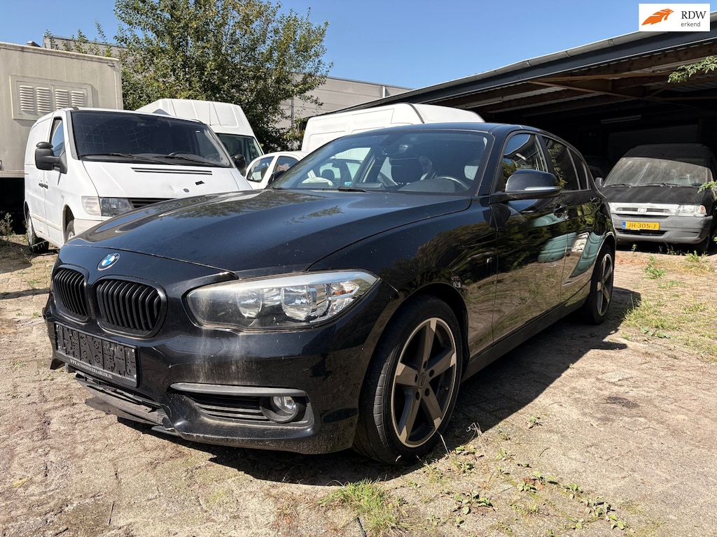 BMW 1-Serie 116i Sport - airco - stoelverwarming