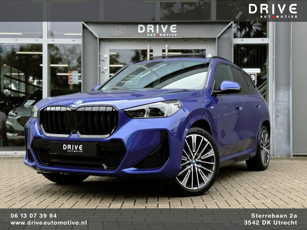 BMW X1 xDrive30e 326PK M-Sport |Full Option|Pano|H/K|DrivingAssProf|Innovation|20"|Trekhaak