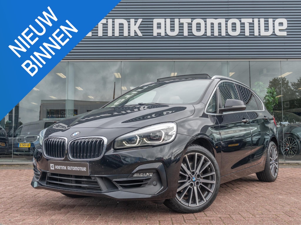 BMW 2-Serie Active Tourer 220i High Executive | Pano | Afn trekhaak | Dealer onderhouden