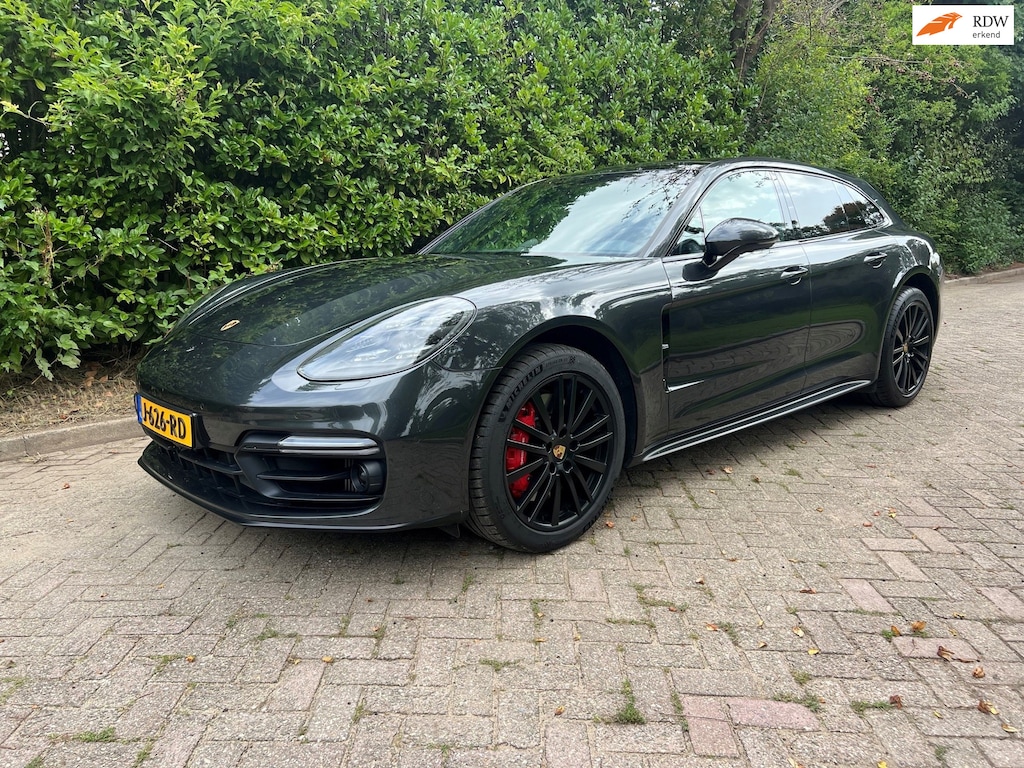 Porsche Panamera Sport Turismo 4.0 GTS V8 met 460pk