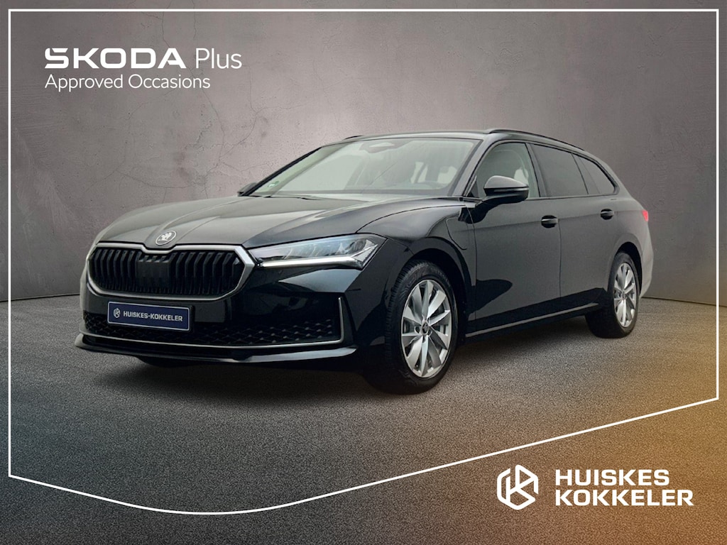 Skoda Superb Combi 1.5 TSI PHEV Edition 204pk DSG Automaat, Trekhaak, Stoelverwarming, Achteruitrijcamera, Adaptive cruise control, Dodehoeksensoren, Parkeersensoren, Navigatie, App-connect, LED koplampen