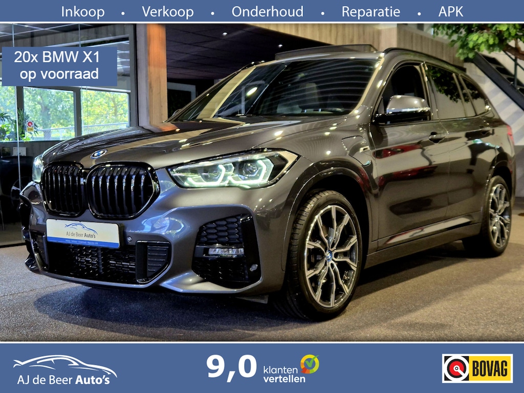 BMW X1 xDrive25e High Executive M-Sport | Panorama | 19" | HUD | Trekhaak | Camera | Stoelverwarming