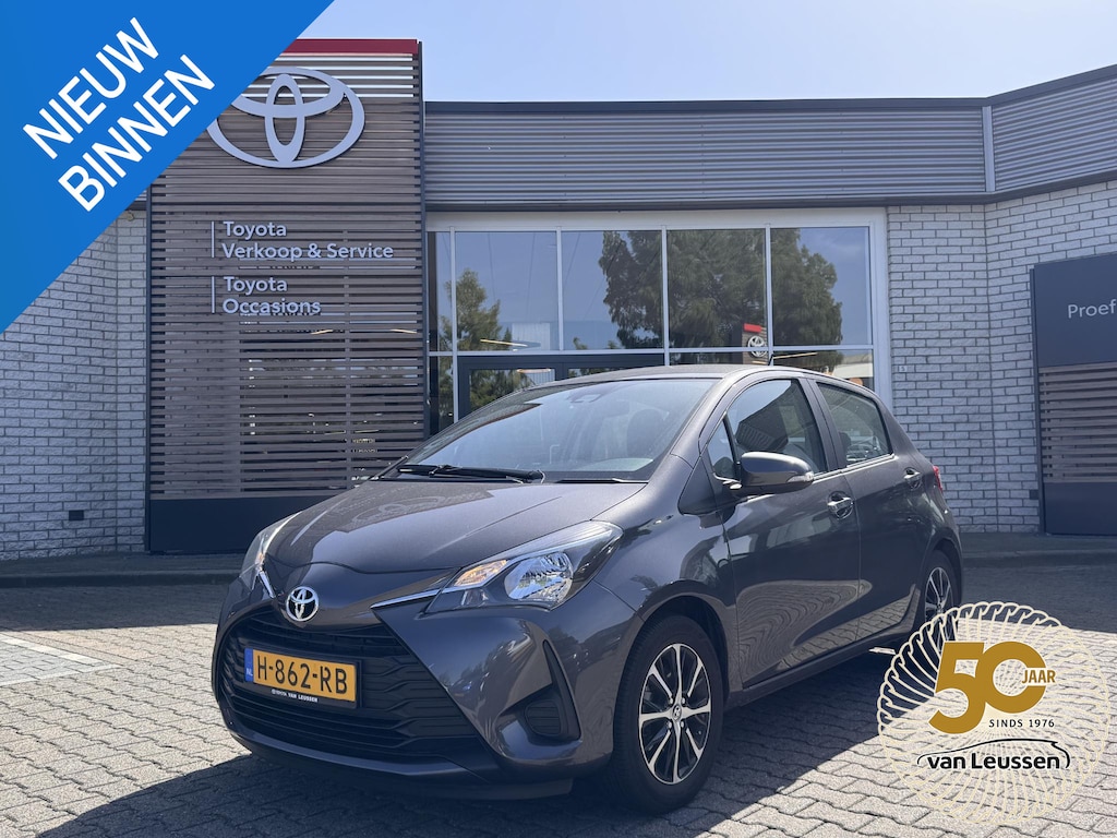 Toyota Yaris 1.0 VVT-I CONNECT AIRCO BLUETOOTH CAMERA LM-VELGEN AFN. TREKHAAK LAGE KM-STAND NL-AUTO