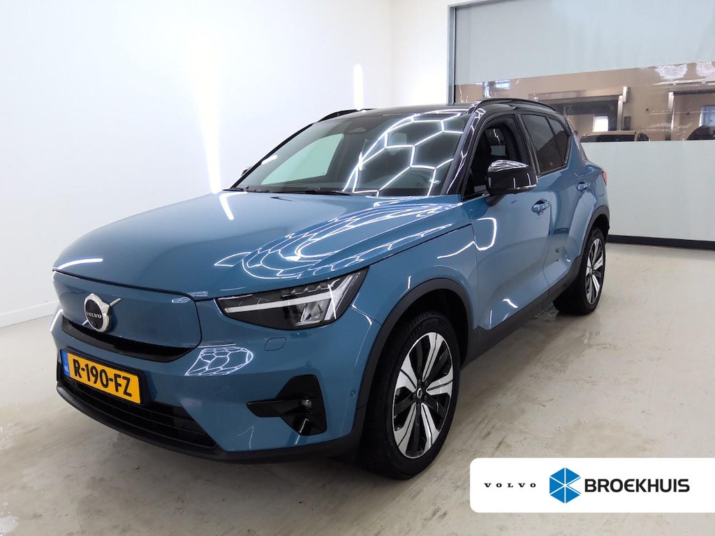 Volvo XC40 Recharge Ultimate 70 kWh | Panoramadak | Trekhaak | BLIS | Elektrische Stoelen | Adaptieve LED |