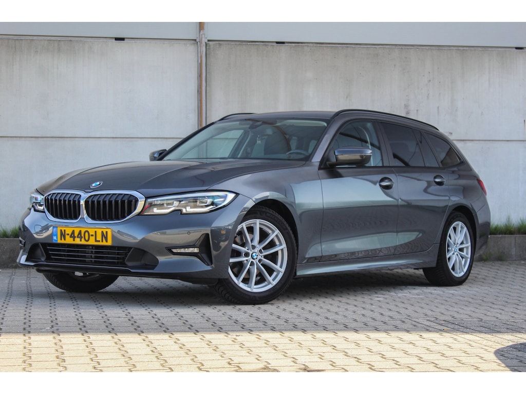BMW 3-Serie Touring 318i Business Edition 2022 LED Automaat Cruise Nette staat!