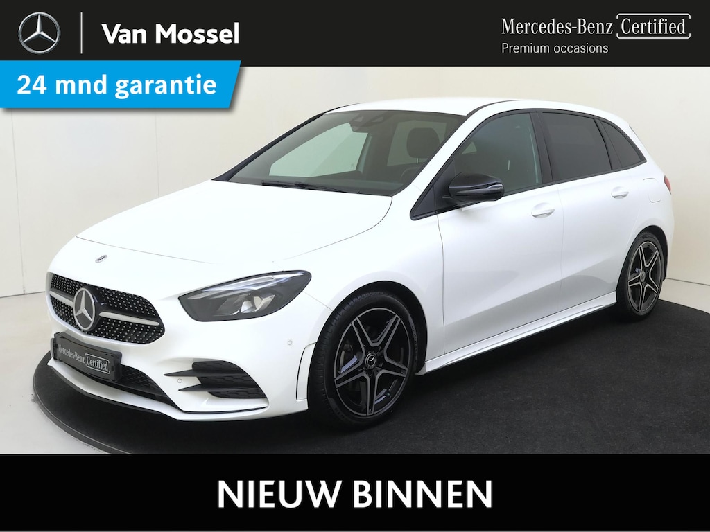 Mercedes-Benz B-klasse 180 Business Solution AMG Parkeercamera / Nightpakket / Sfeerverlichting / Stoelverwarming /