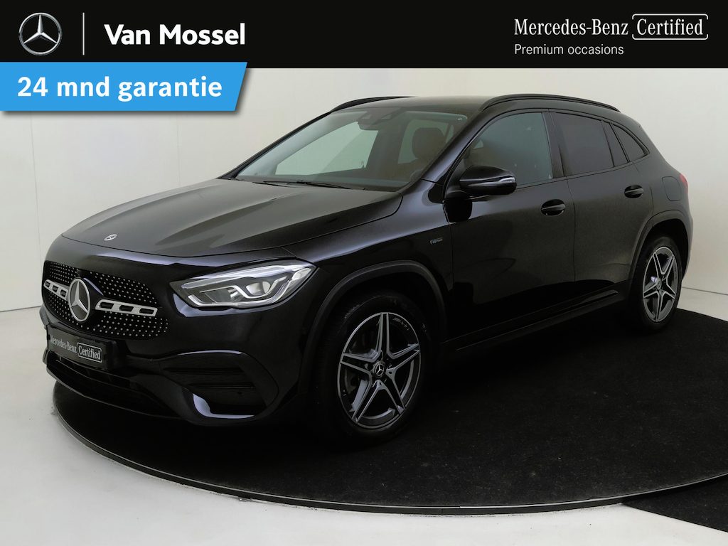 Mercedes-Benz GLA 250 e AMG Line Memory Seats / Parkeercamera / Nightpakket /