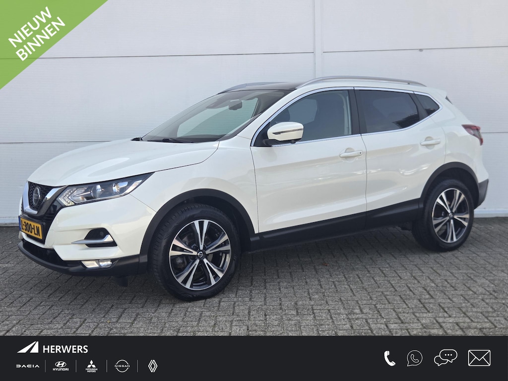 Nissan Qashqai 1.3 DIG-T Design Edition / Airco (automatisch) / Cruise control / Panoramadak / Navigatiesysteem full map /