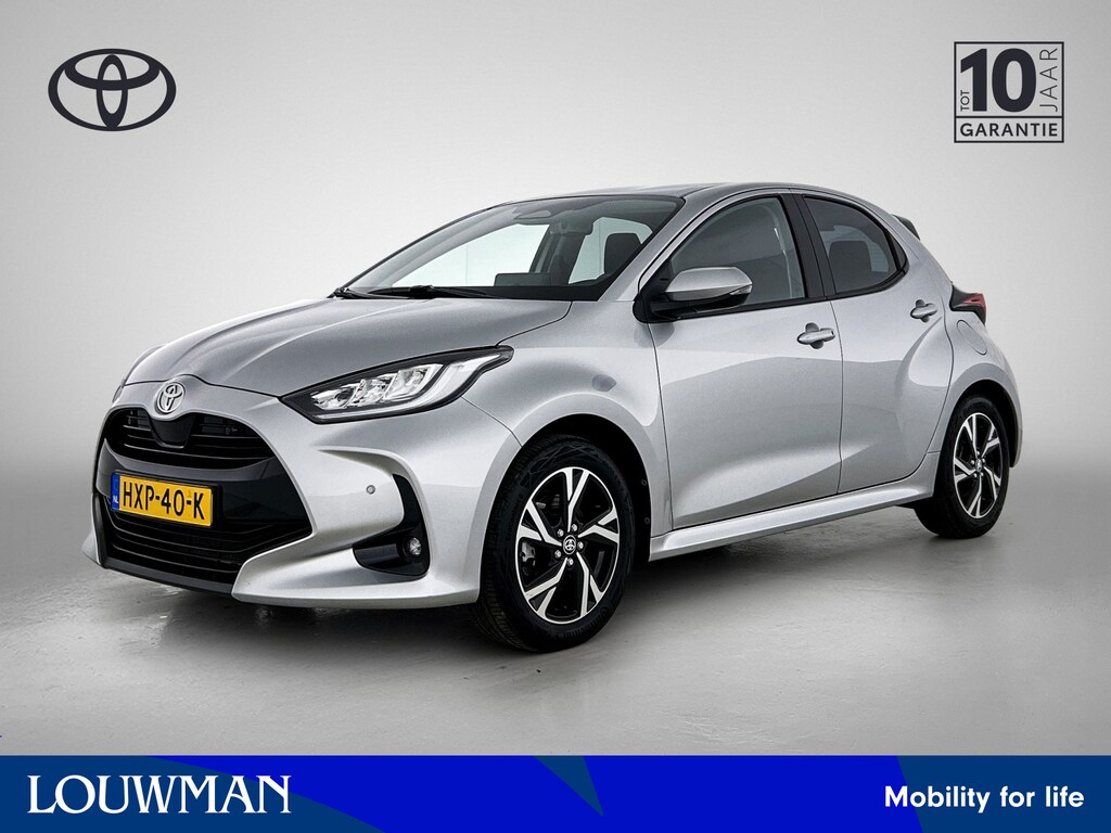Toyota Yaris 1.5 Hybrid 115 Dynamic | Parkeersensoren V+A | Blindspot | Stuur-Stoelverwarming |
