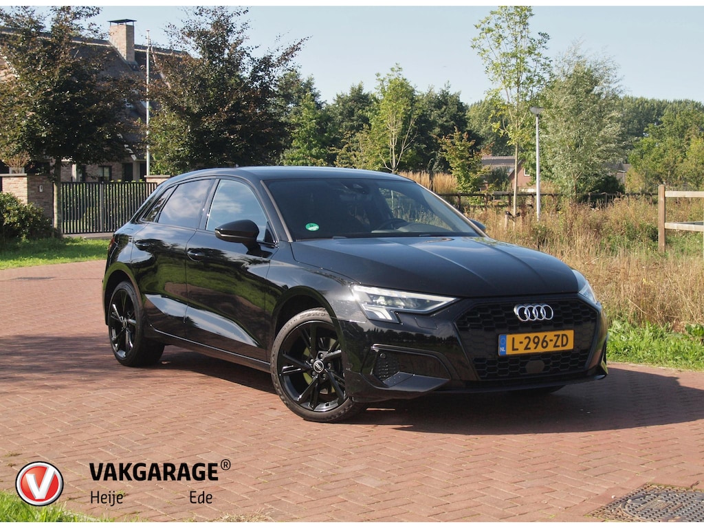 Audi A3 Sportback 40 TFSI e Business edition | Apple Carplay | Sportstoelen | DAB | Navi | NL-Auto |