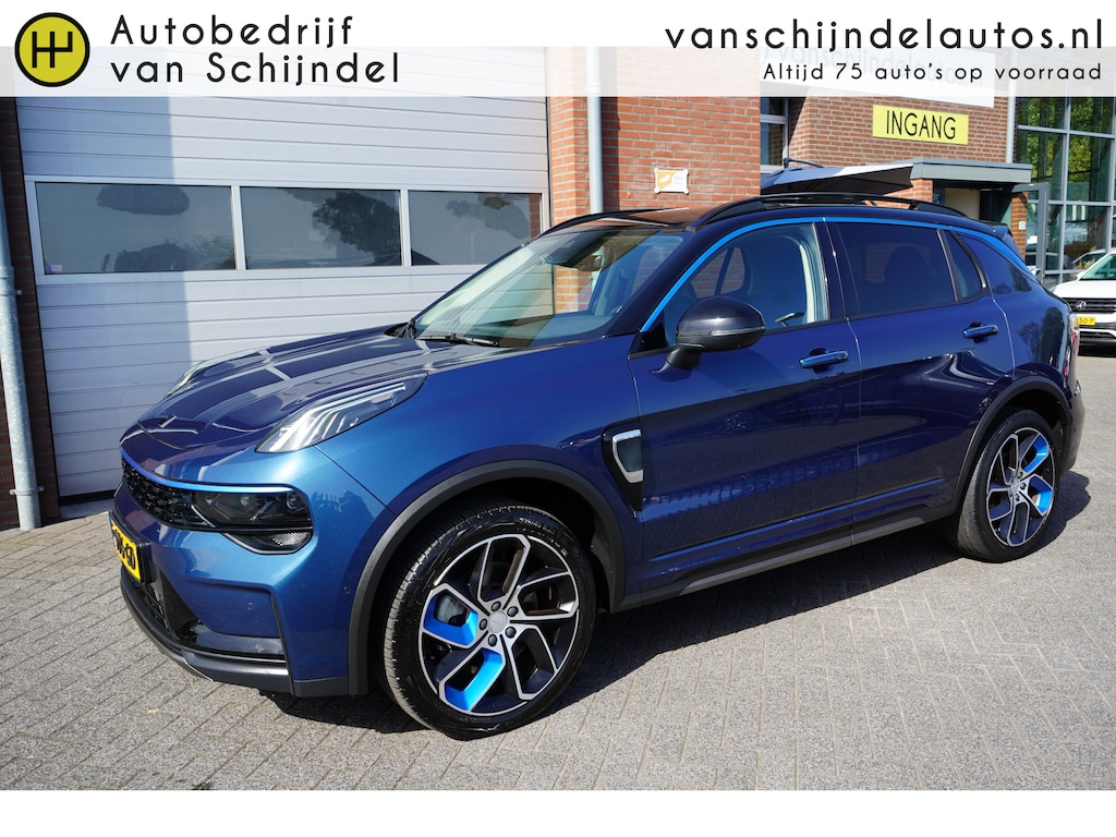 Lynk & Co 01 1.5 261PK! ORIGINEEL NEDERLANDS DEALER ONDERHOUDEN 360CAMERA 6,6KWH LADER PANORAMADAK FULL LED 20INCH ADAPTIEVE CRUISE ANDROID-APPLECARPLAY NAVI PDC V+A CLIMA ENZ...