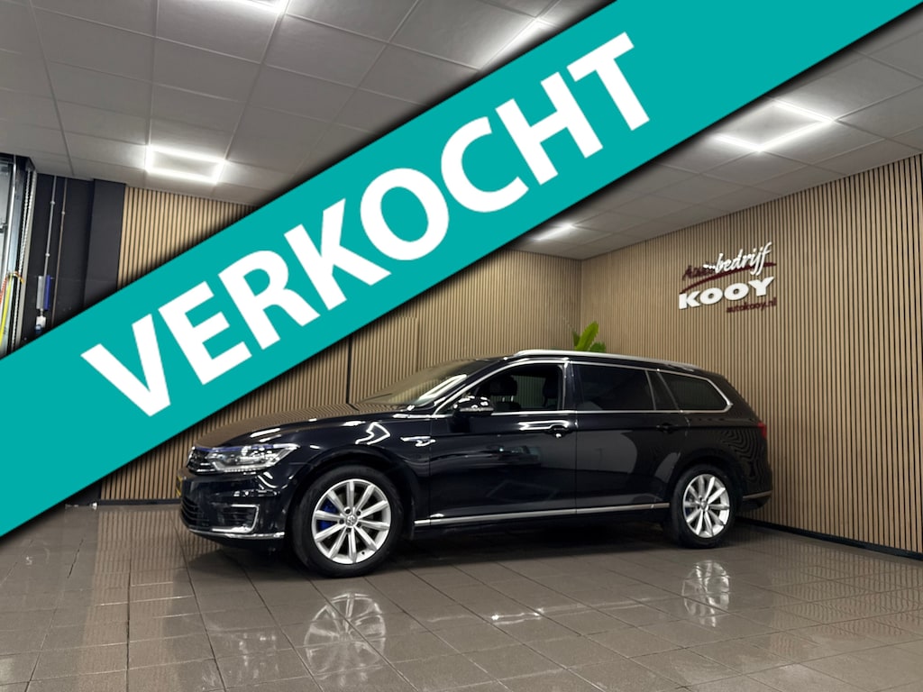 Volkswagen Passat Variant 1.4 TSI GTE Highline * Afn. Trekhaak / Navigatie / Camera / Stoelverwarming / NL Auto *