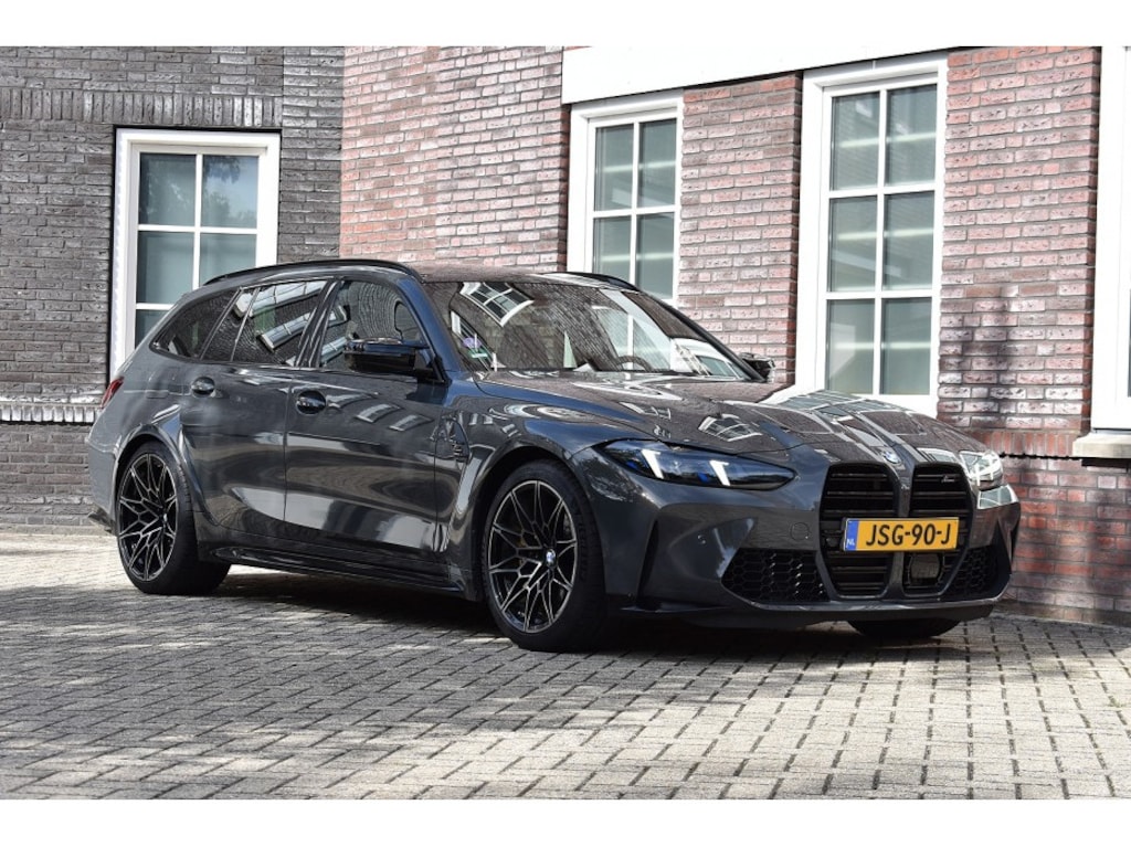 BMW M3 M3 xDrive Competition - Keramische Remmen Wij zijn op afspraak geopend! Graag bellen voor uw komst.