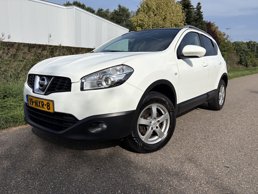 Nissan Qashqai 2.0 Acenta / PANORAMADAK / NAVI / AIRCO ECC / TREKHAAK