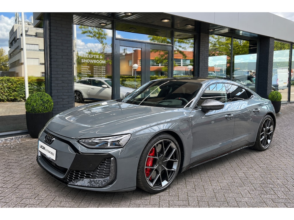 Audi e-Tron GT RS e-tron GT Performance l 843 pk I Ceramic l Carbon l Facelift