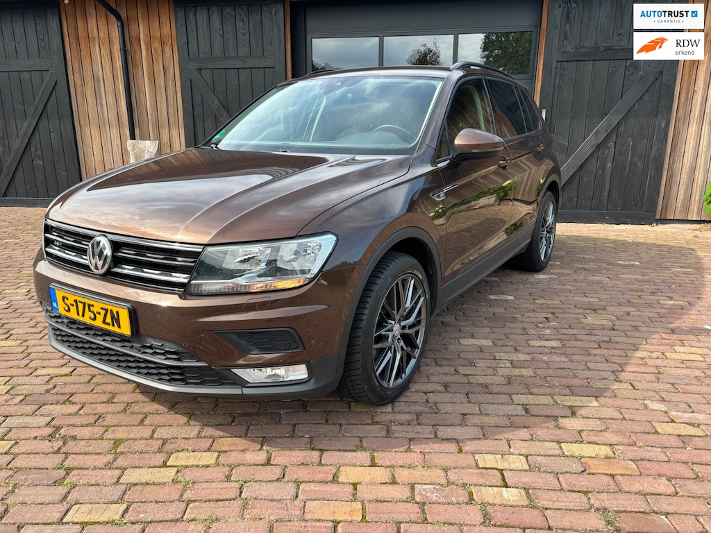 Volkswagen Tiguan 1.4 TSI Comfortline,CARPLAY,TREKHAAK, 19INCH LM.