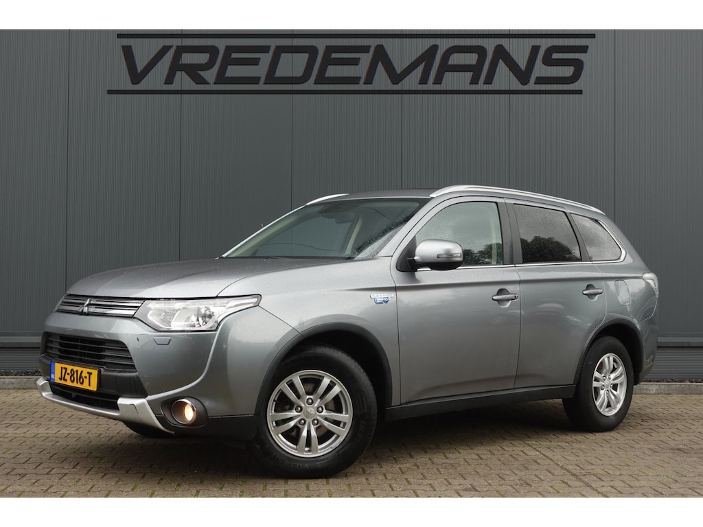Mitsubishi Outlander 2.0 PHEV Instyle+