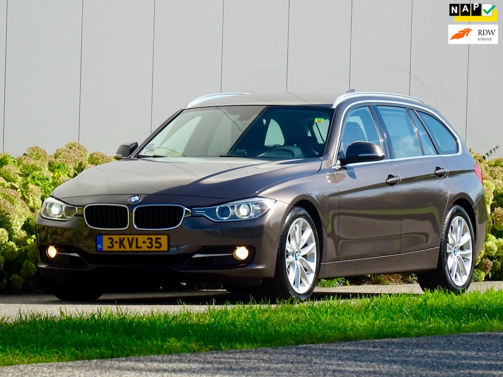 BMW 3-Serie Touring 320i Executive Sport | NL | Trekhaak |