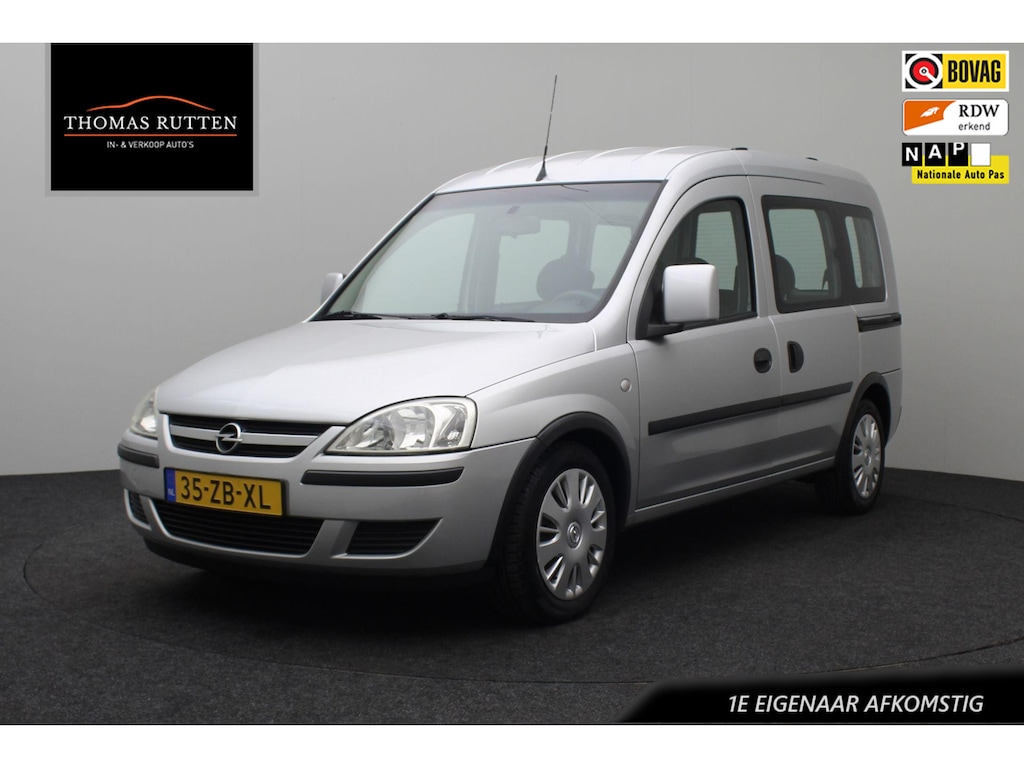 Opel Tour 1.4-16V Essentia 2007 | 1e Eigenaar | Goed Onderhouden | Airco | Nationale Autopas | Boekjes | Stuurwiel Bediening | 2 Sleutels