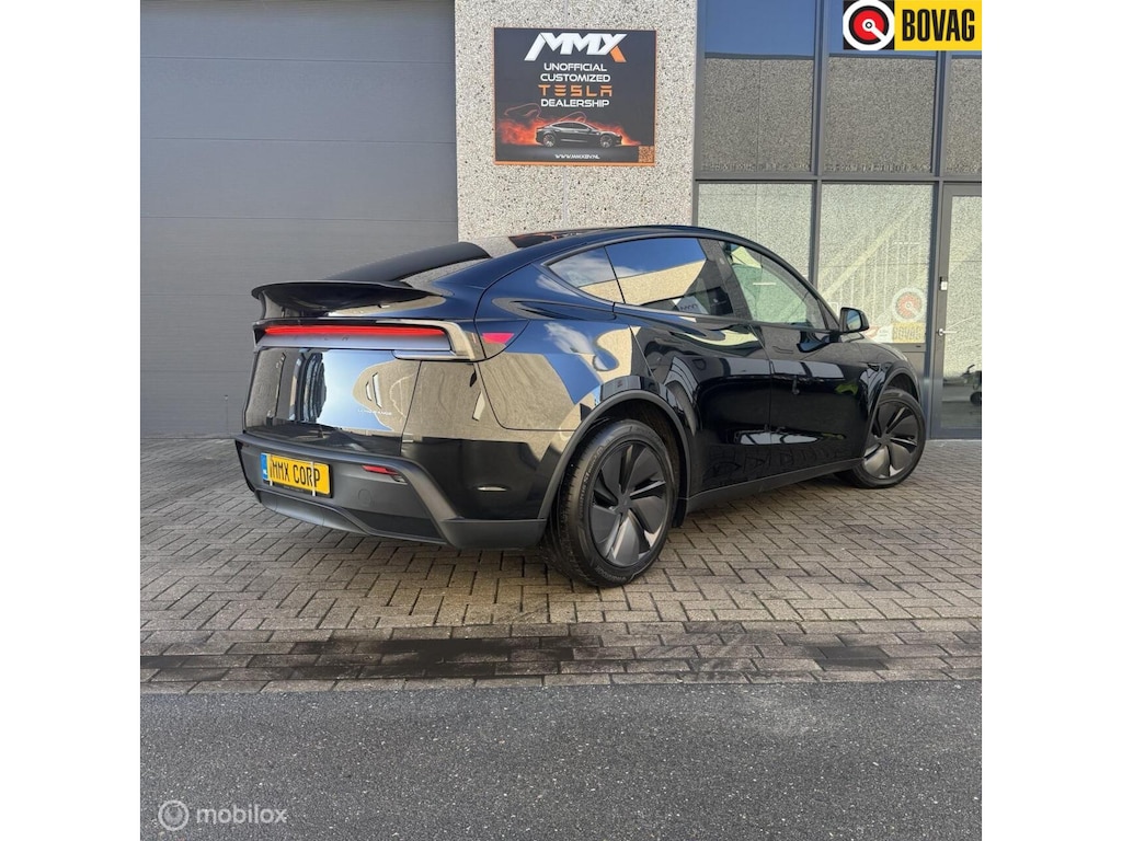 Tesla Model Y Juniper Long Range RWD