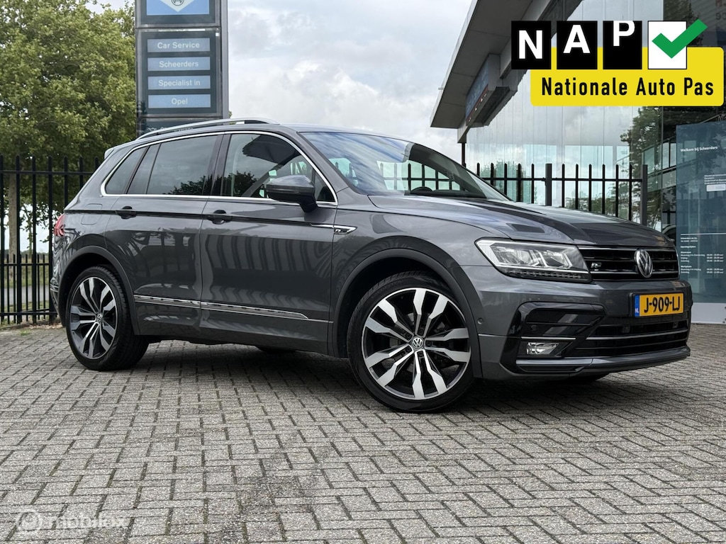 Volkswagen Tiguan 1.5 TSI ACT HighlineR|Trekhaak|Massage|PDC