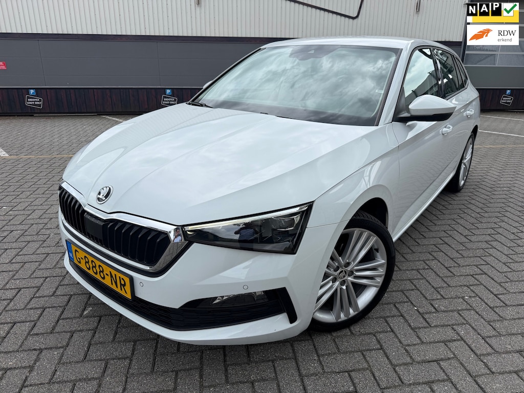 Skoda Scala 1.0 TSI Business Edition*Automaat*CarPlay*Cruise*NAVI*StoelVerwarming*Park-Sensoren*LED*APK*NAP*Bluetooth