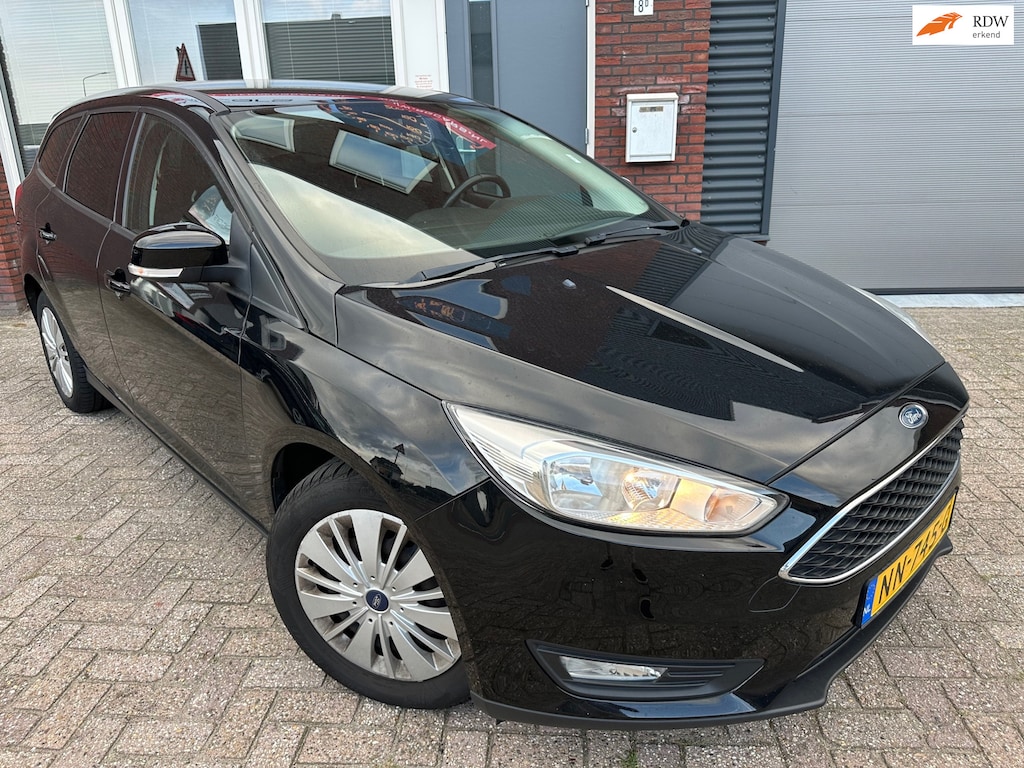 Ford Focus Wagon 1.5 TDCI Lease Edition / Navi / PDC / NAP