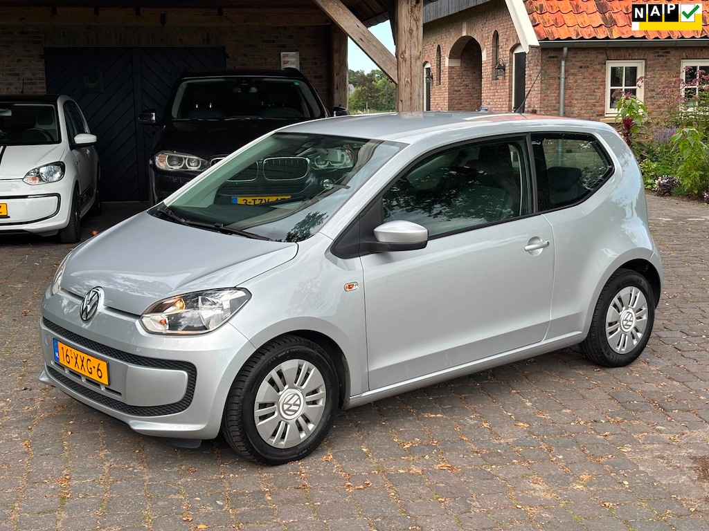 Volkswagen Up! 1.0 move up! BlueMotion met navigatie en airco