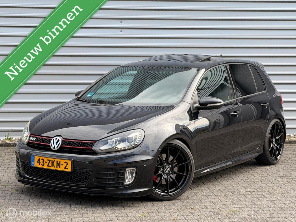Volkswagen Golf 2.0 GTI DSG Edition 35 | Pano | DCC