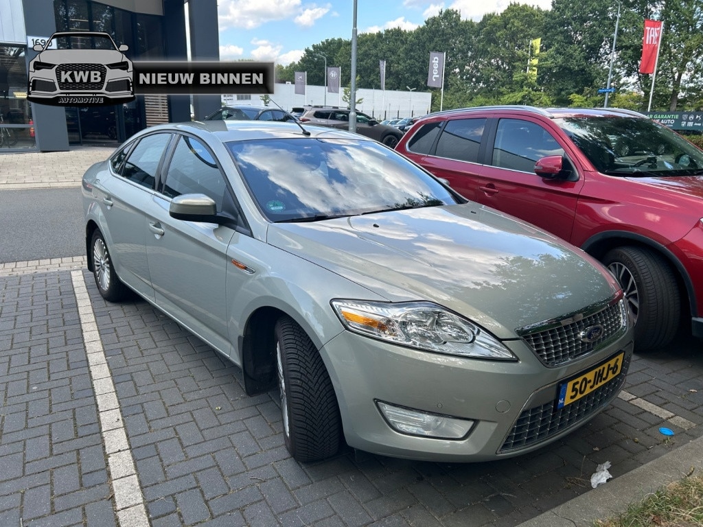 Ford Mondeo 2.0-16V Titanium Airco Apk NAP