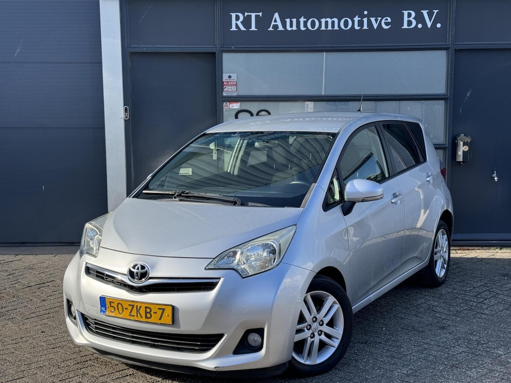 Toyota Verso-S 1.3 VVT-i Dynamic Dealer OH / Nieuwe APK!