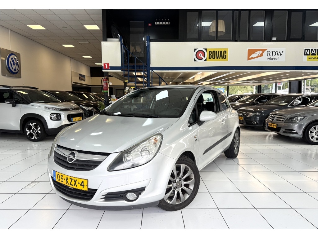 Opel Corsa 1.4-16V 111 Edition Bovag garantie Airco
