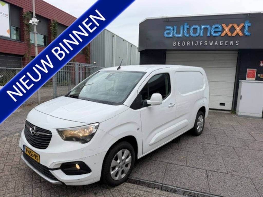 Opel Combo 1.6D L2H1 Selection AIRCO I NAVIGATIE I CAMERA I MULTI MEDIA I LMV