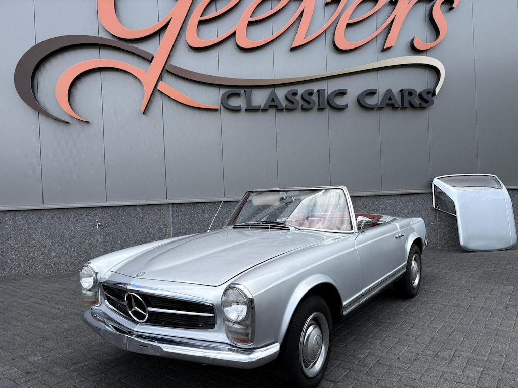 Mercedes-Benz Pagode W113 230SL