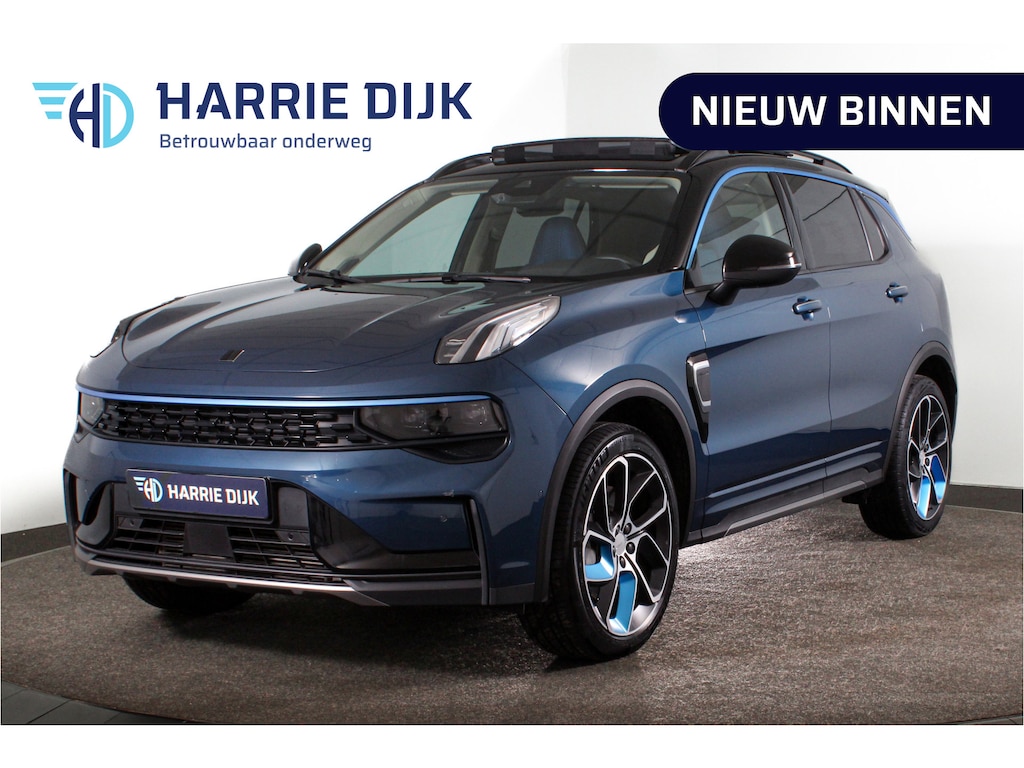 Lynk & Co 01 1.5 PHEV 261PK MY22 | Afn. Trekhaak | 360 Camera | 7 .4 kWh Boordlader | S/K-panodak | Adapt. Cruise | Memory | Elek. klep | LM 20" |