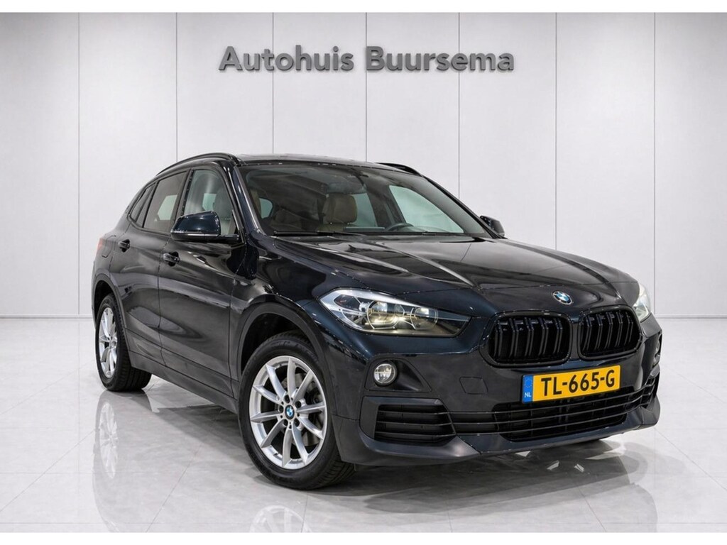 BMW X2 sDrive18i | Navigatie | Bluetooth telefoon| Sportinterieur | Afneembare Trekhaak |