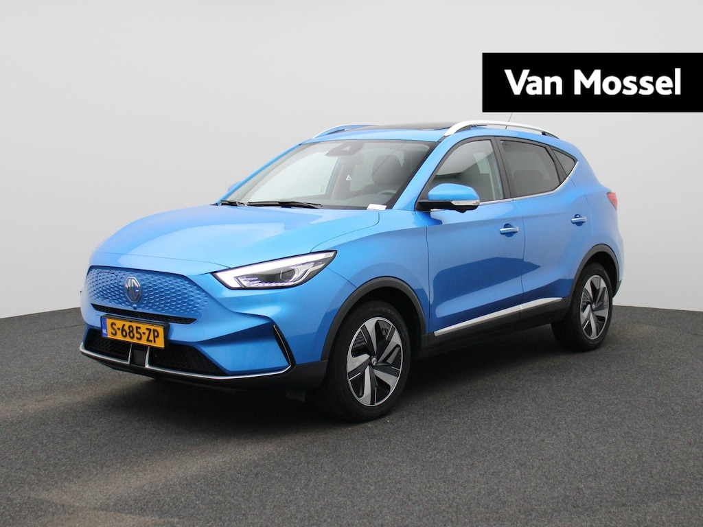 MG MG ZS EV Long Range Luxury 70 kWh | WORDT VERWACHT | PANORAMADAK | LEDER | APPLE CARPLAY | ACHTERUITRIJCAMERA | TREKHAAK | VIRTUAL COCKPIT | LED VERLICHTING | STOELVERWARMING |