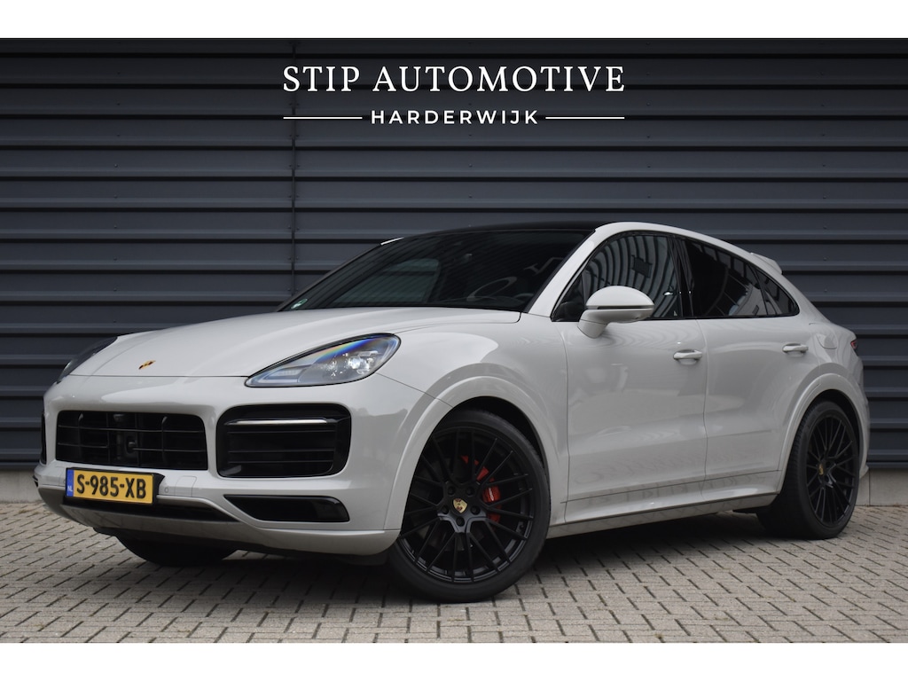 Porsche Cayenne Coupé 3.0 E-Hybrid Platinum Edition SportDesign *Krijt* | Sportuitlaat | ACC | Trekhaak | Ventilatie | Achterasbesturing | Bose | Head-Up | 22'' Wielen |