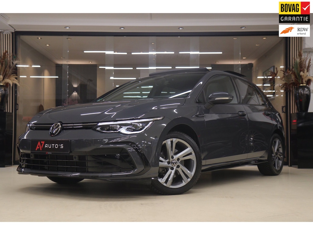 Volkswagen Golf 1.5 eTSI R-Line PANO/CAM/CARPLAY/KEYLES/IQ/ACC/VOL