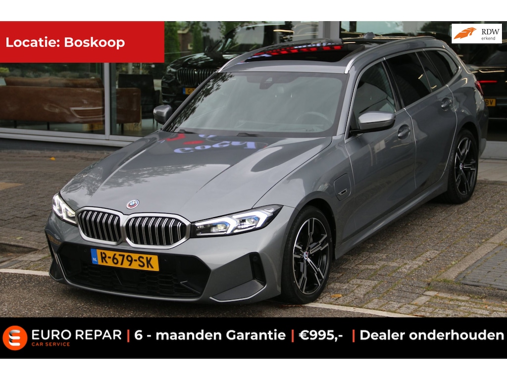 BMW 3-Serie Touring 320e M-PAKKET PANO-DAK NL-AUTO NAP!