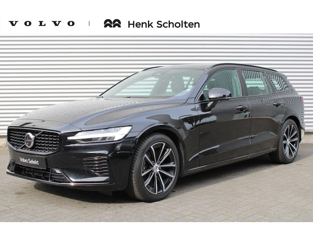 Volvo V60 T6 Plug-in hybrid AWD Plus Dark | Trekhaak | 360 graden camera | Verwarmbare voorstoelen en achterbank | Premium audio by Harman Kardon | Apple carplay/Android auto