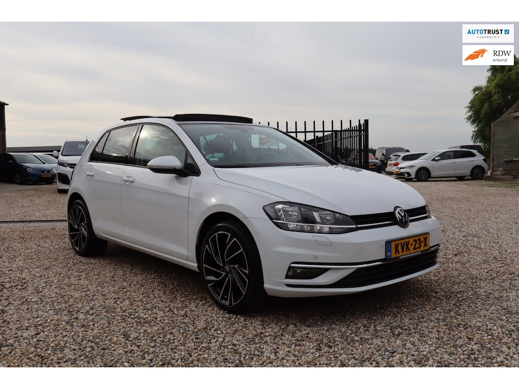 Volkswagen Golf 1.0 TSI Comfortline PANO KEYLESS APP CONNECT